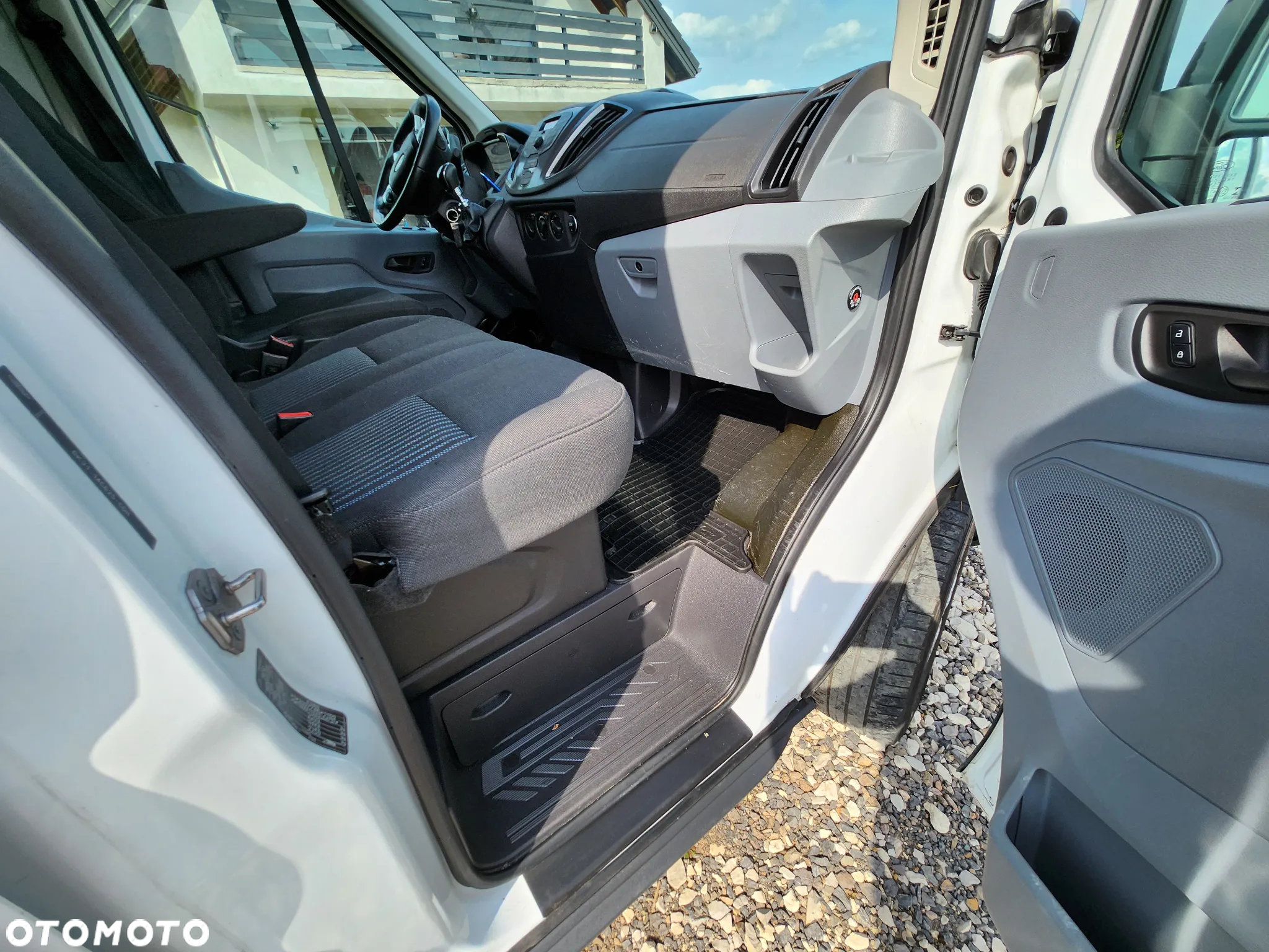 Ford Transit - 19