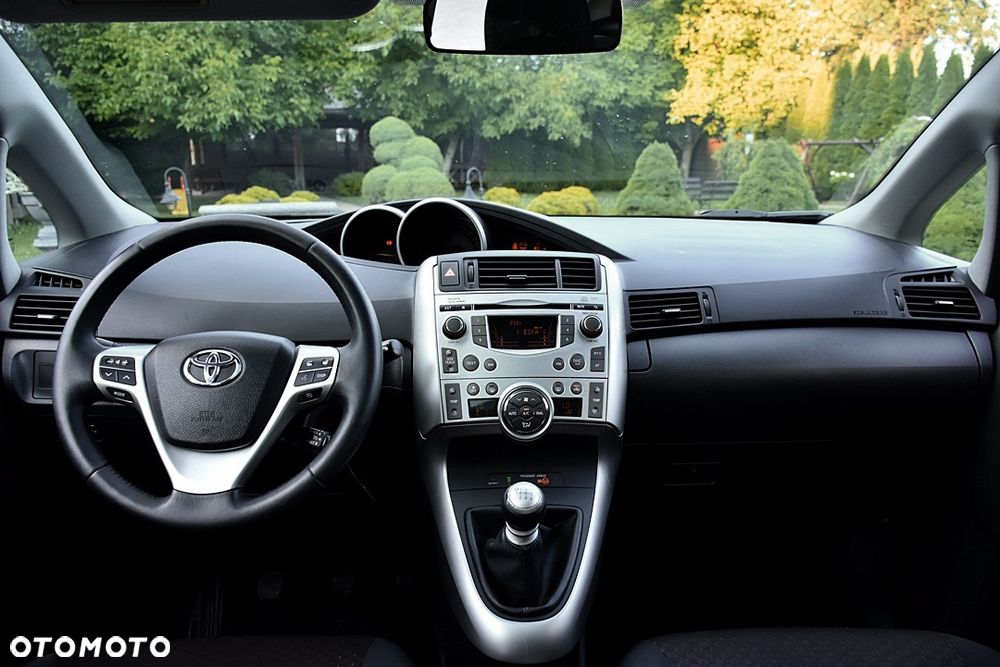 Toyota Verso 1.8 7-Sitzer Skyview Edition - 18