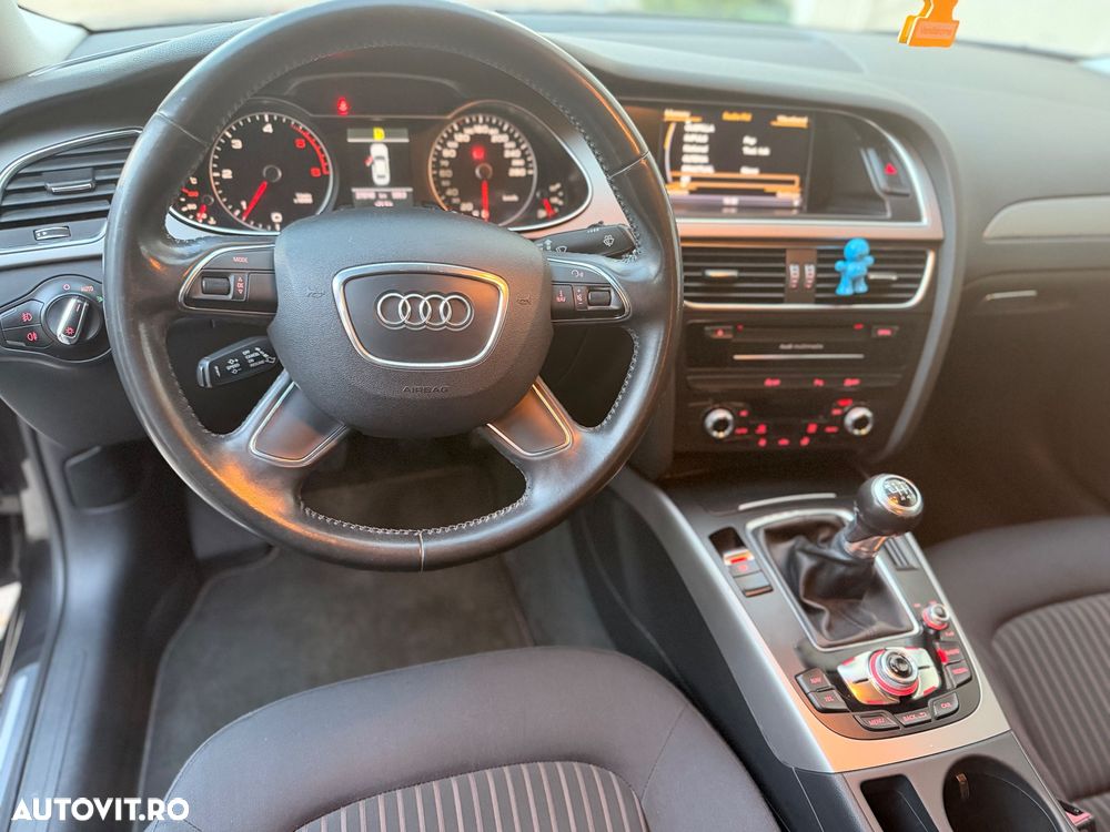 Audi A4 2.0 TDI B8 - 9