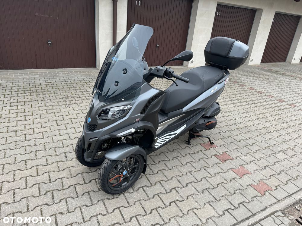 Piaggio MP-3 - 1