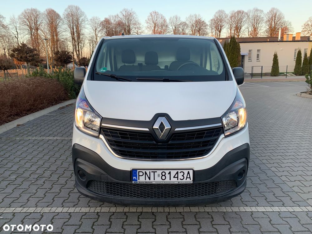 Renault TRAFIC - 2