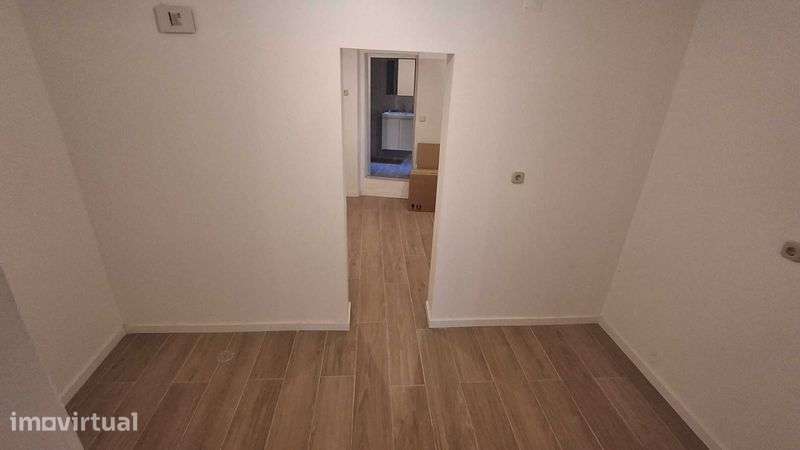 Apartamento T1 completo totalmente renovado - Grande imagem: 3/8