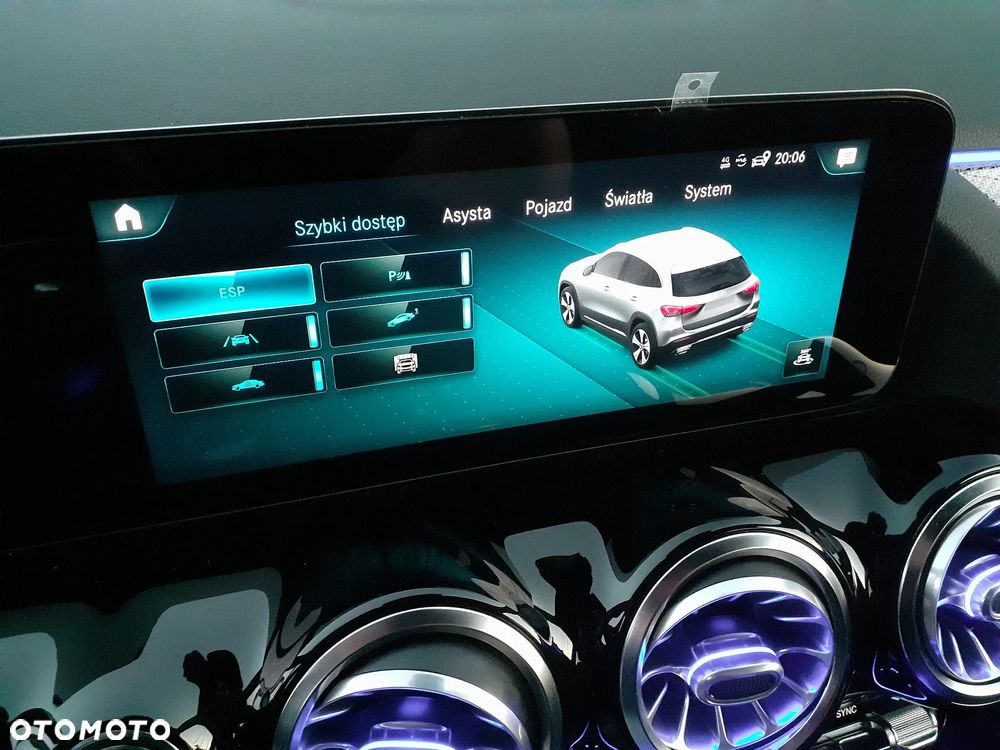 Mercedes-Benz GLA 200 AMG Line - 34