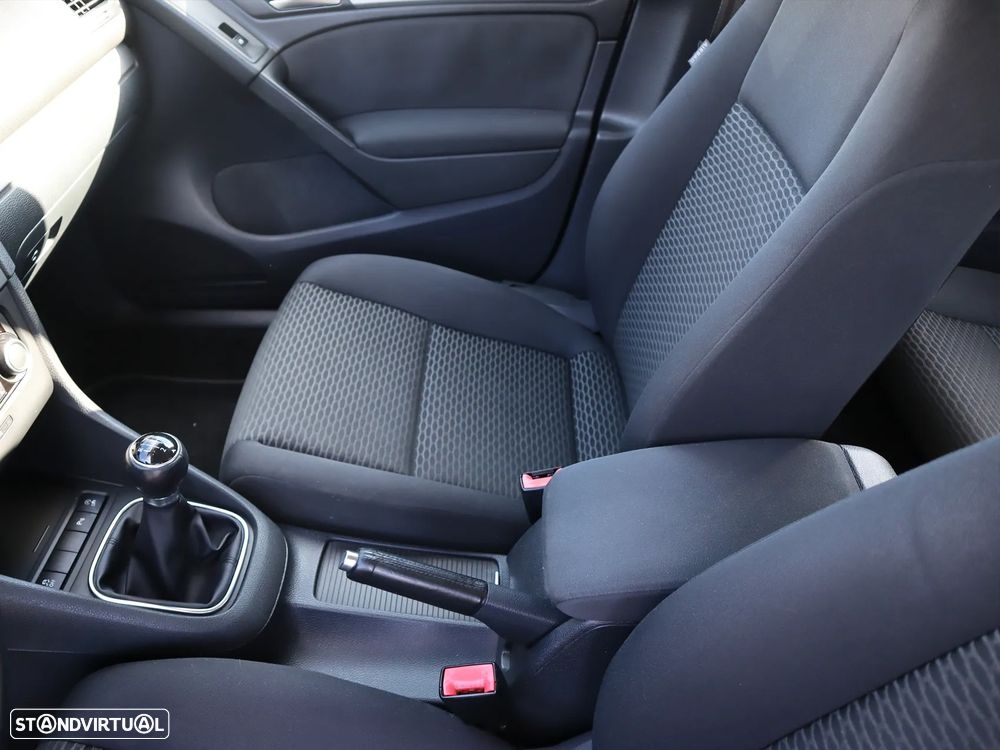 VW Golf 1.6 TDI BlueMotion Comfortline - 14