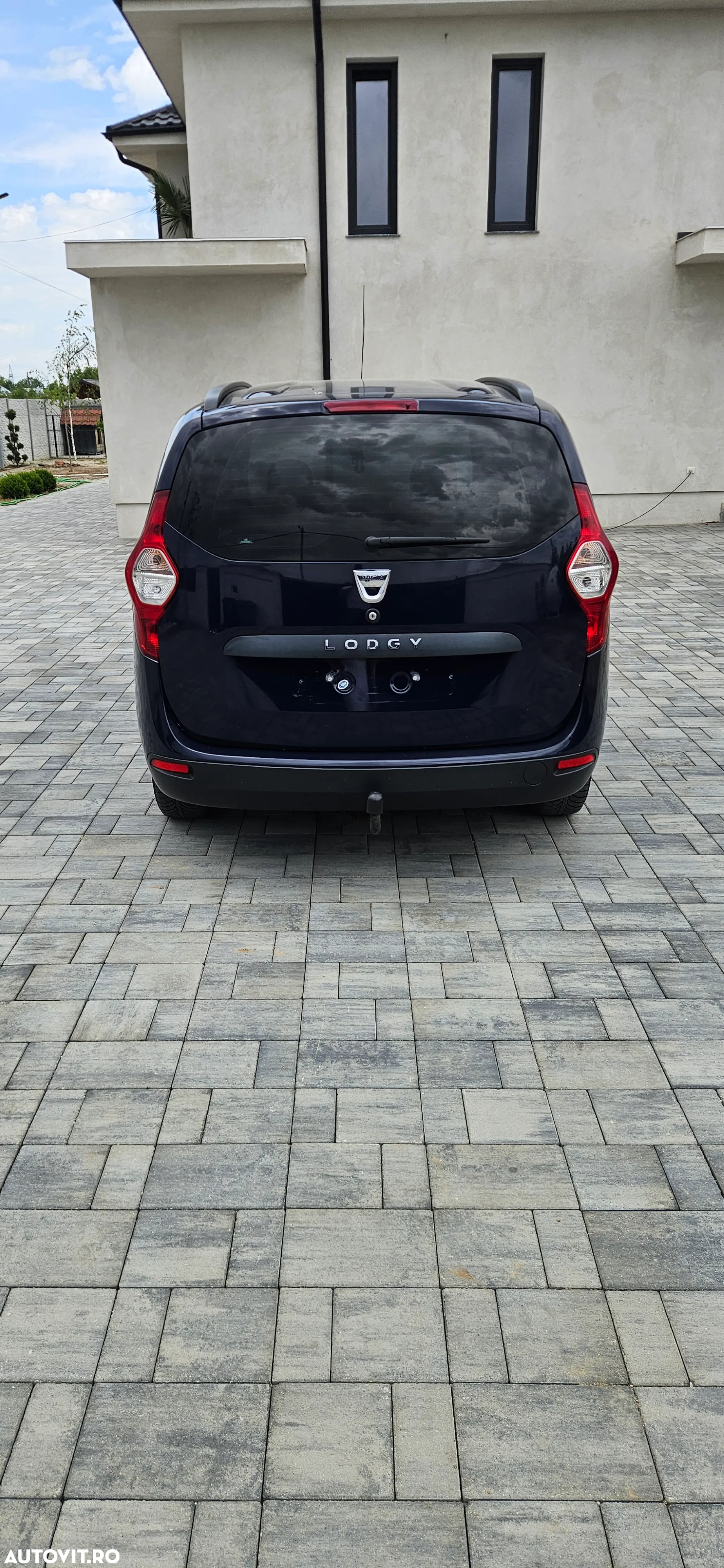 Dacia Lodgy 1.2 TCe 115 CP Laureate - 29