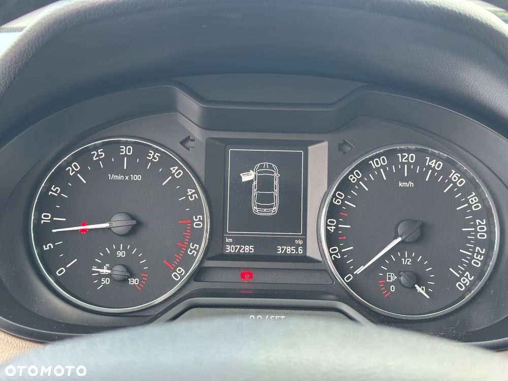 Skoda Octavia 2.0 TDI Elegance - 27