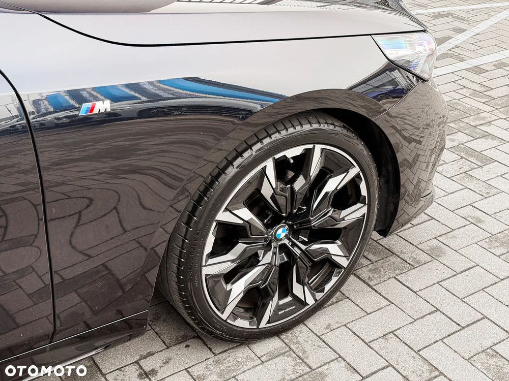 BMW Seria 5 520d xDrive - 12
