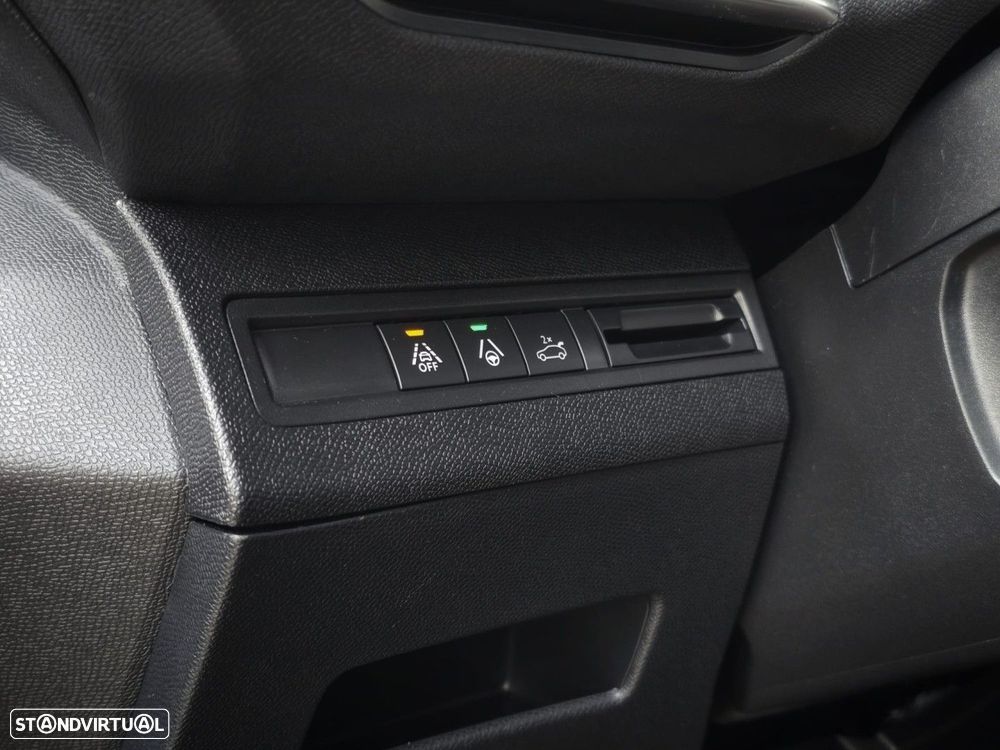 Peugeot 3008 1.5 BlueHDi GT Line J19 EAT8 - 18