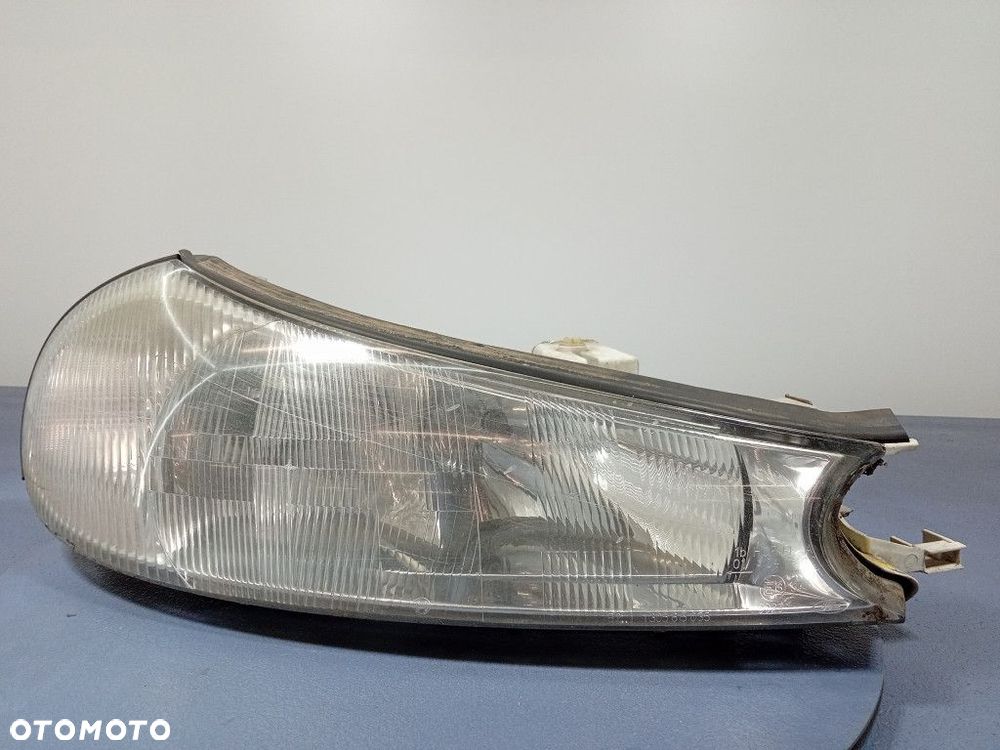 MONDEO MK2 96-00 REFLEKTOR PRAWY EU 0301098202 - 1