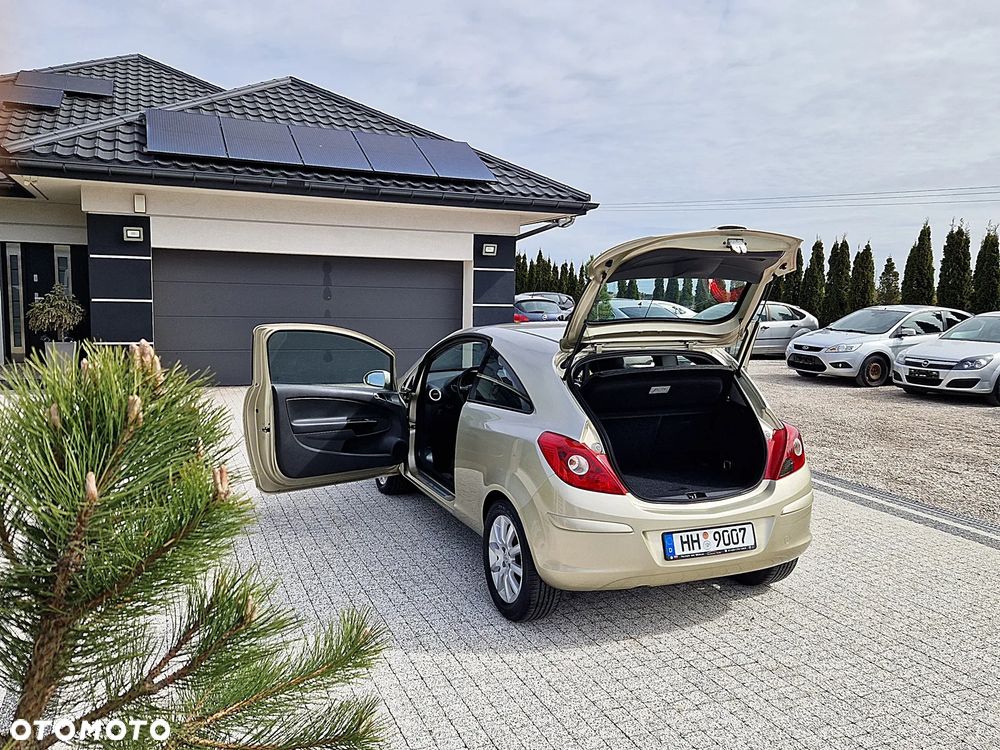 Opel Corsa 1.2 16V Limited Edition - 9