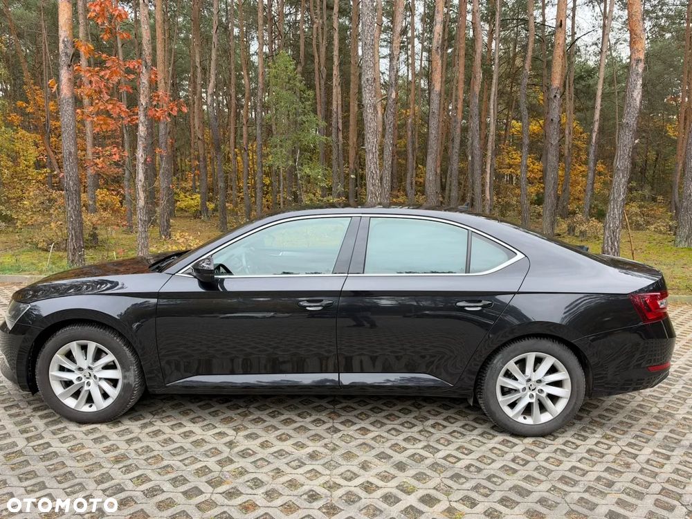 Skoda Superb 2.0 TDI Style - 10