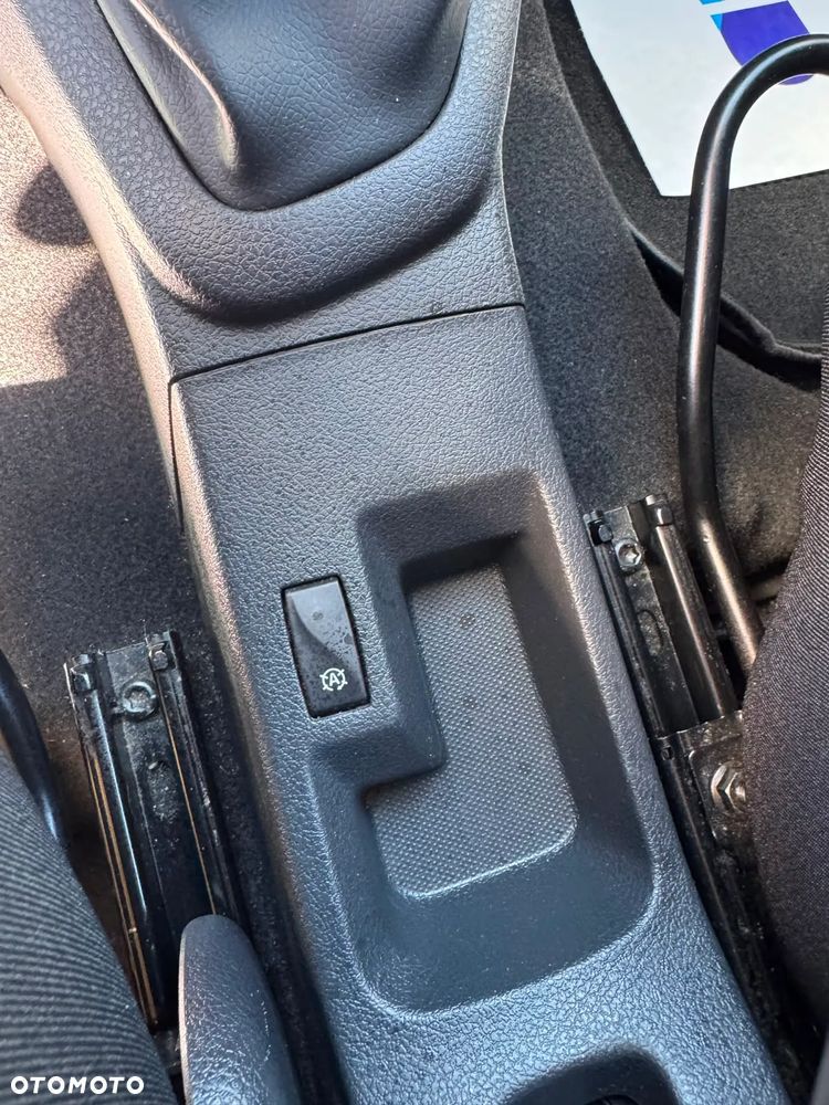 Dacia Sandero - 24