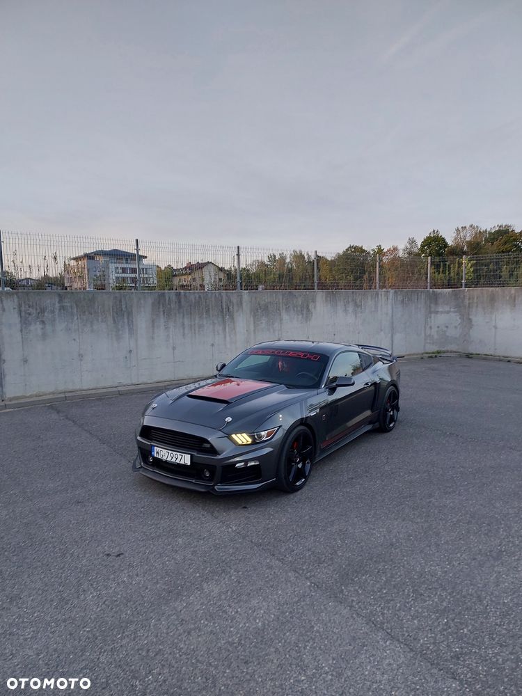 Ford Mustang - 30