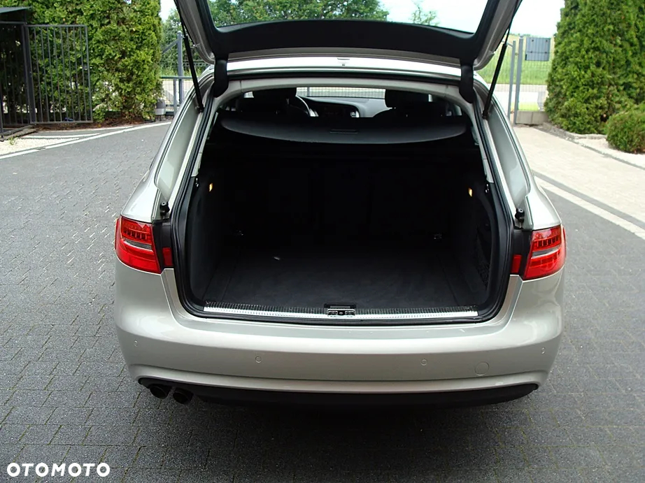 Audi A4 Avant 2.0 TDI DPF quattro S tronic Ambiente - 21