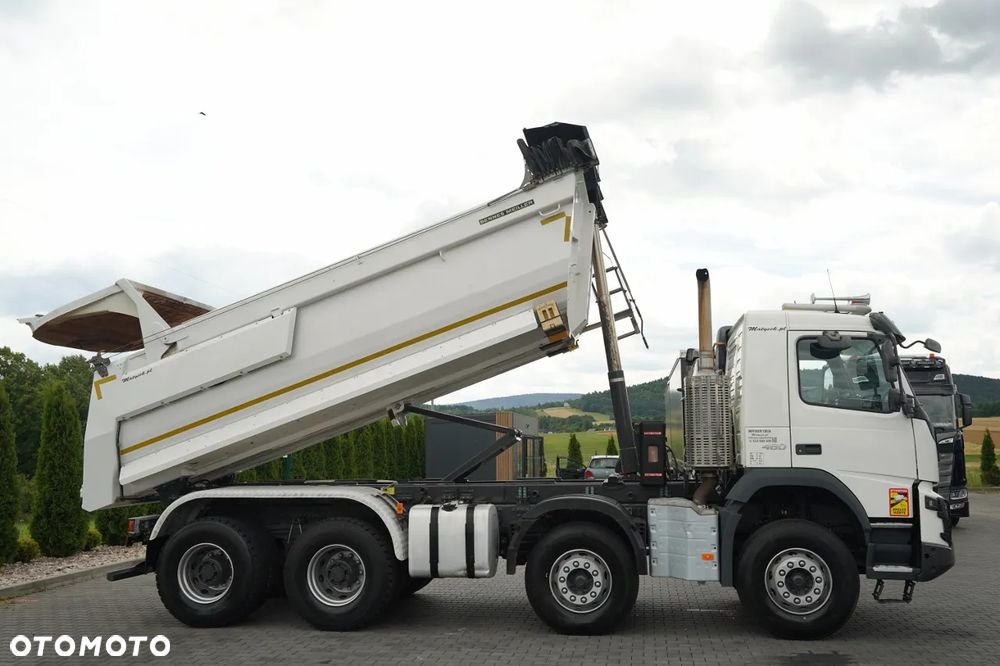 Volvo FMX 460 / 8x4 / WYWROTKA TYLNOZSYPOWA / HYDROKLAPA / PLANDEKA ELEKTRYCZNA / I- SHIFT / EURO 6 - 6