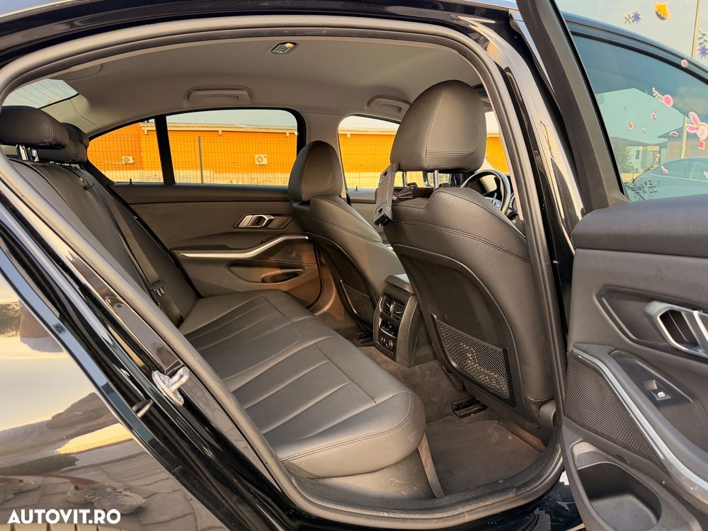 BMW Seria 3 318d Aut. Advantage - 13
