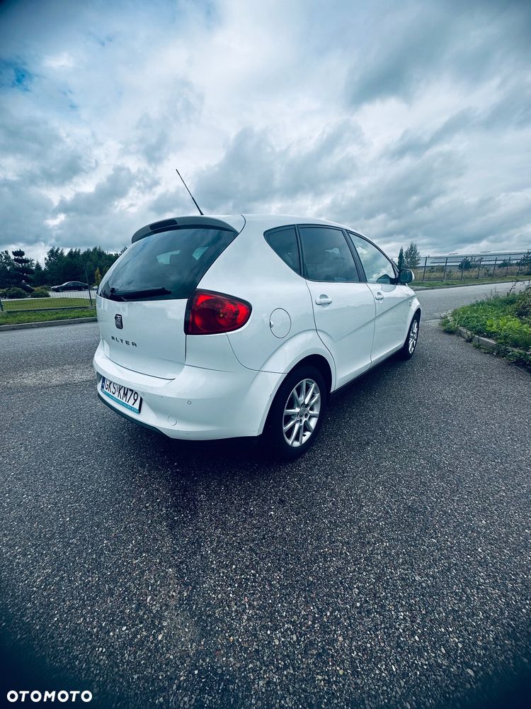 Seat Altea 2011 photo 5