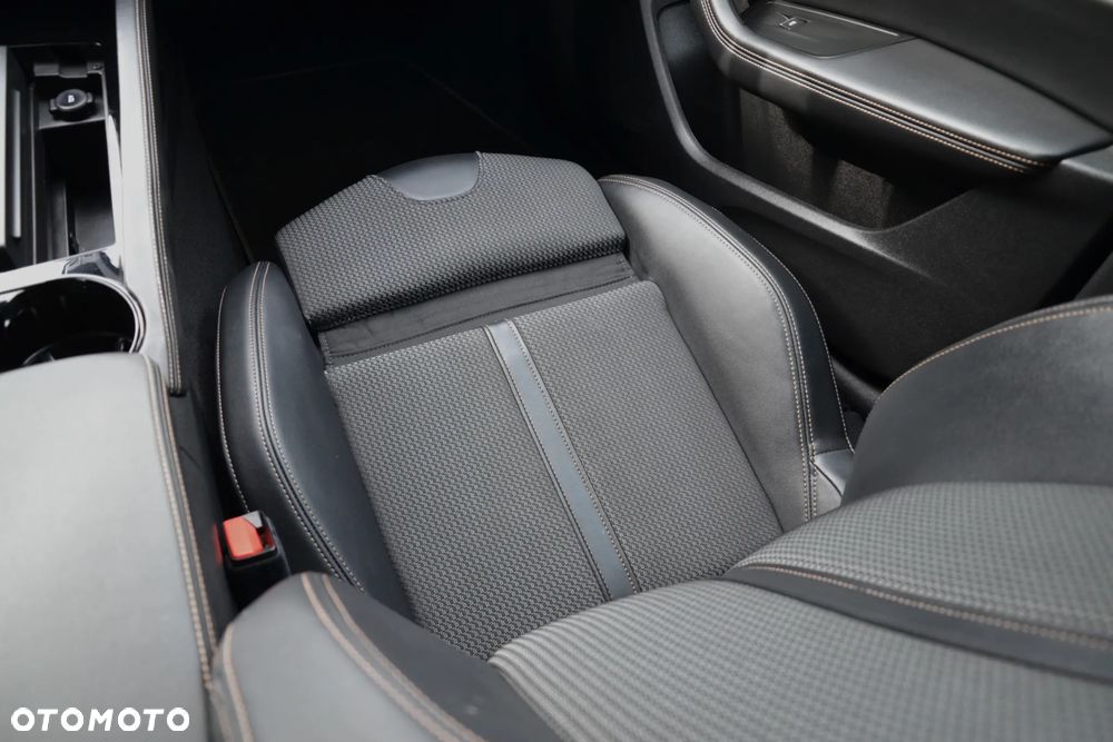 Peugeot 508 1.6 PureTech GT Line S&S EAT8 - 38