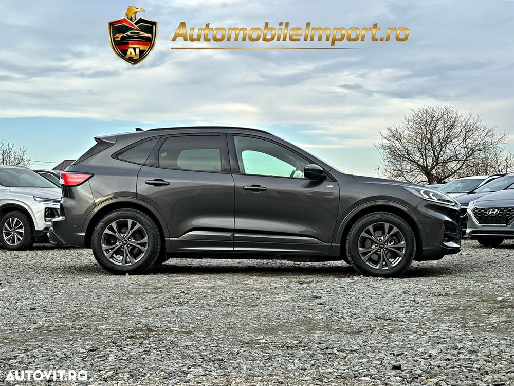 Ford Kuga 2.5 Duratec PHEV ST-LINE X - 26