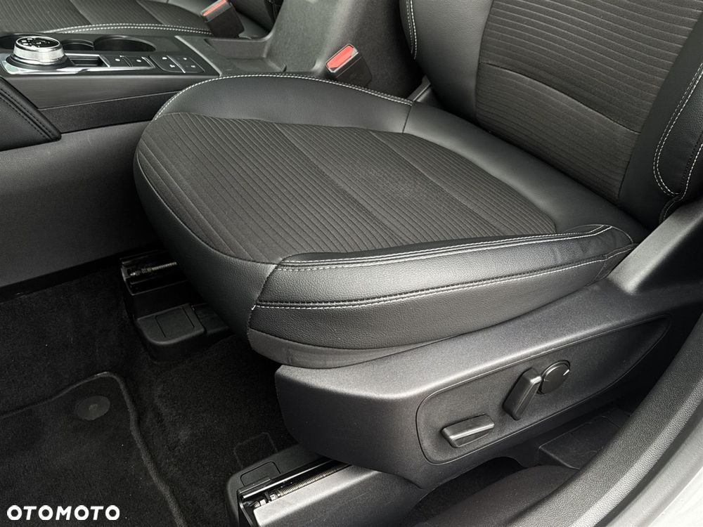 Ford Kuga - 20