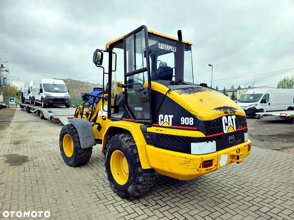 Caterpillar 908 - 5