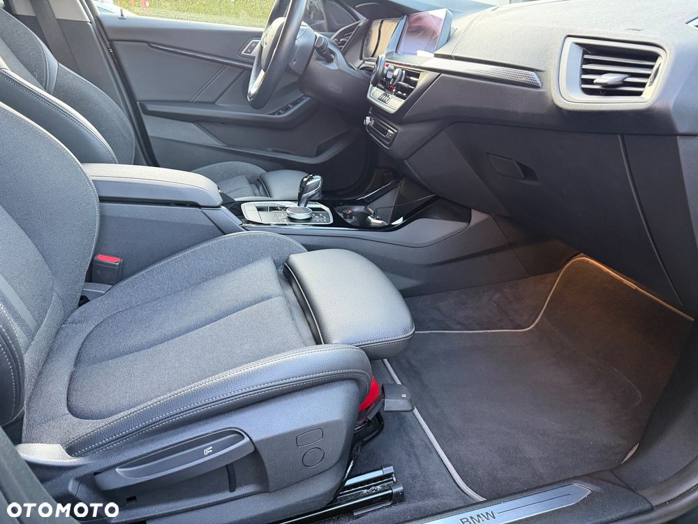 BMW Seria 1 118i - 14