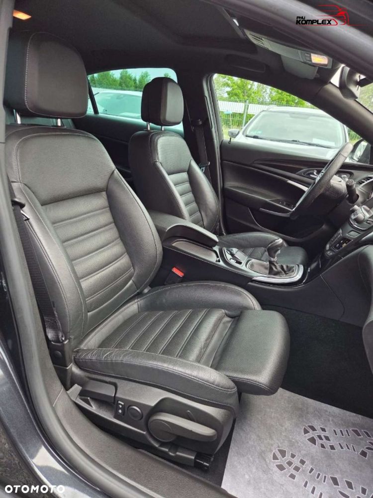Opel Insignia - 12