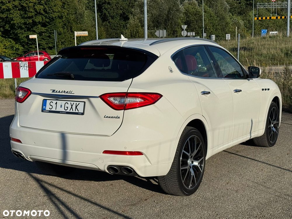 Maserati Levante Diesel Granlusso - 9