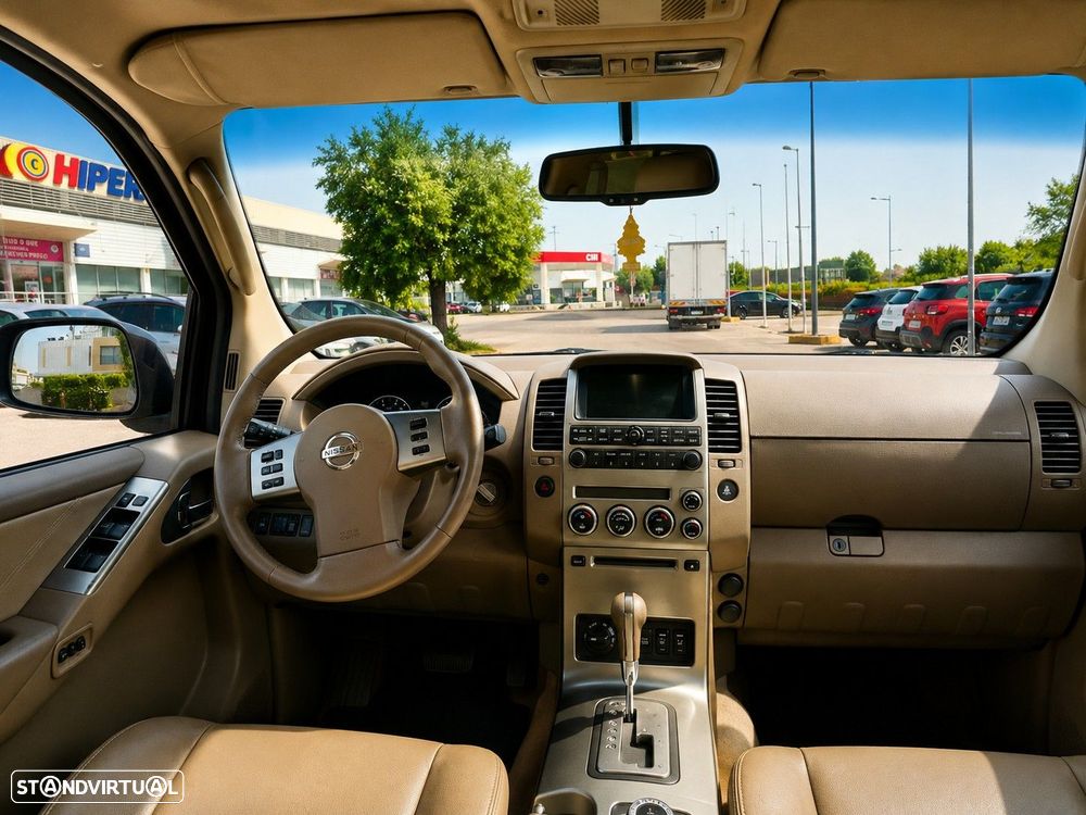 Nissan Pathfinder - 14