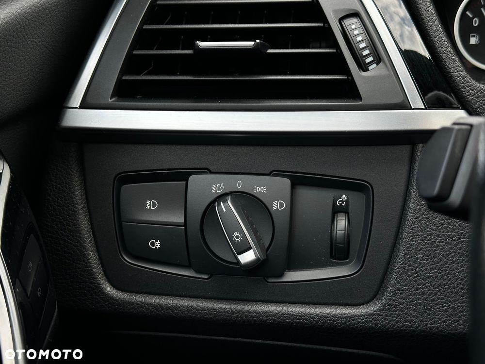 BMW Seria 3 325d Sport Line Shadow sport - 14