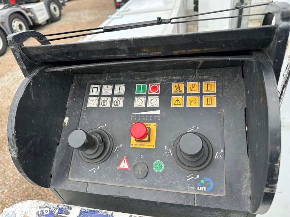 Mercedes-Benz Sprinter 516/37 - 16