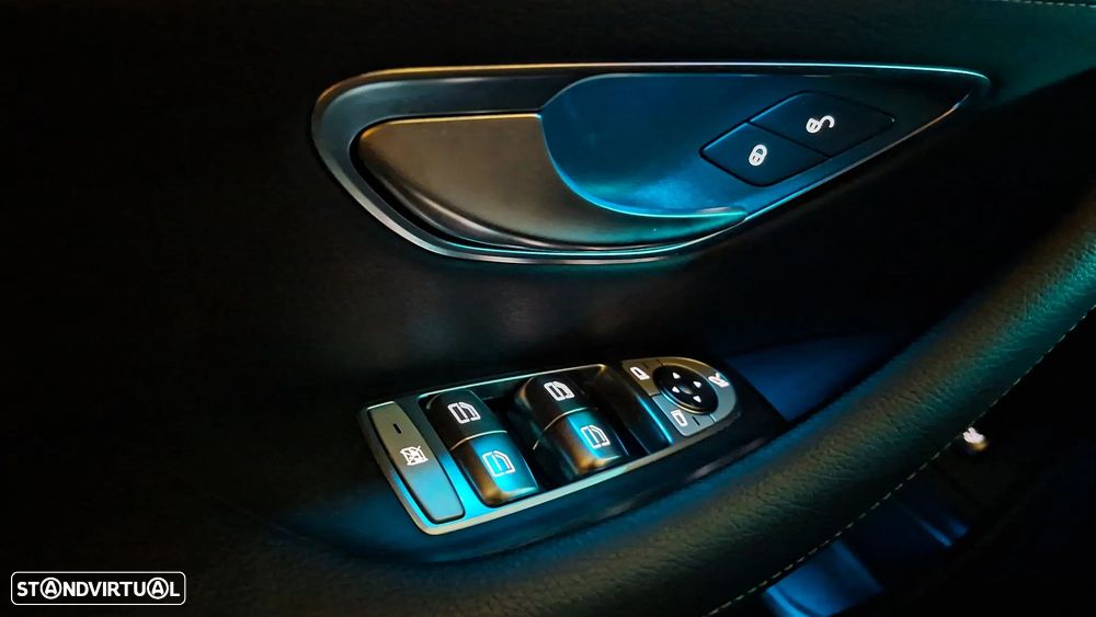 Mercedes-Benz E 220 d AMG Line - 18