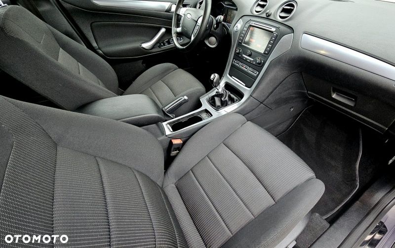 Ford Mondeo 2.0 TDCi Titanium - 22