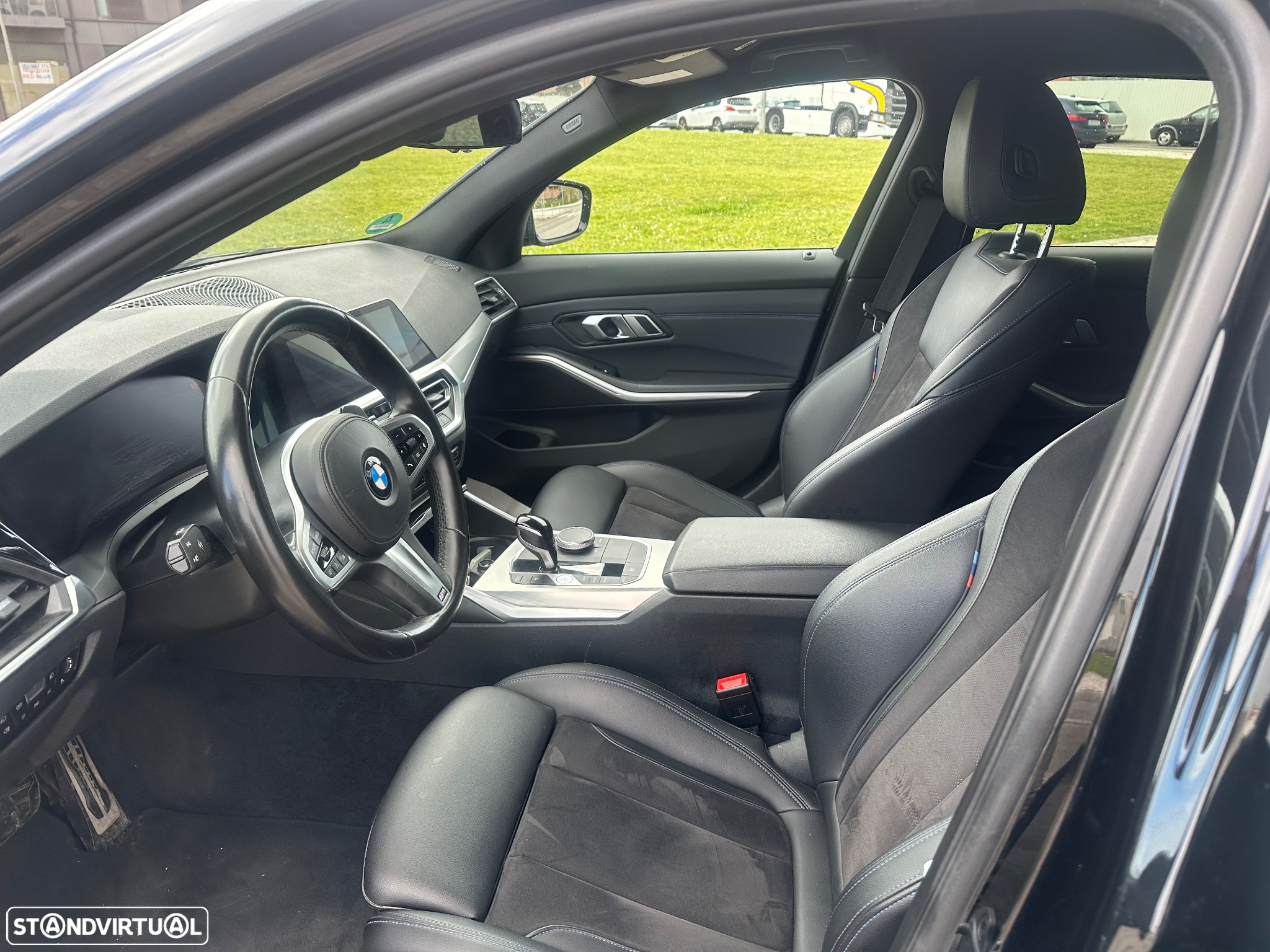 BMW 320 d Touring Pack Desportivo M Auto - 10