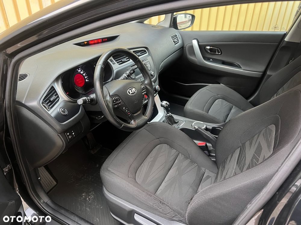 Kia Ceed 1.6 CRDi Business Line - 13