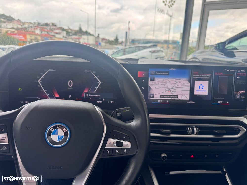 BMW i4 eDrive40 - 22