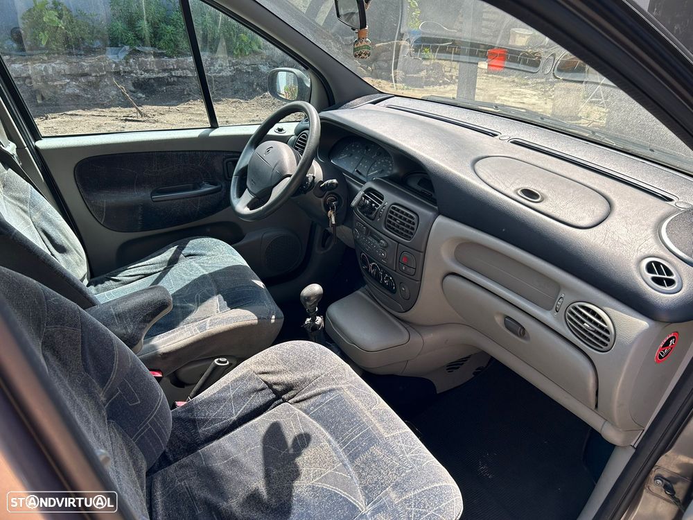 Renault Mégane Scénic - 7