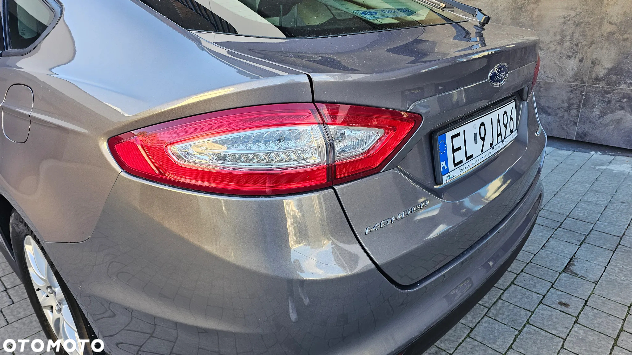 Ford Mondeo 1.5 EcoBoost Ambiente - 14