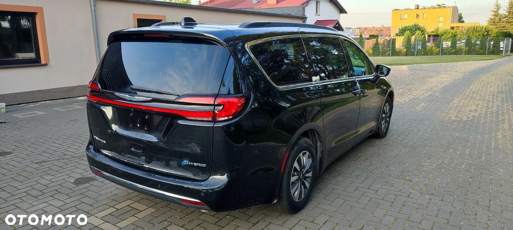 Chrysler Pacifica - 6