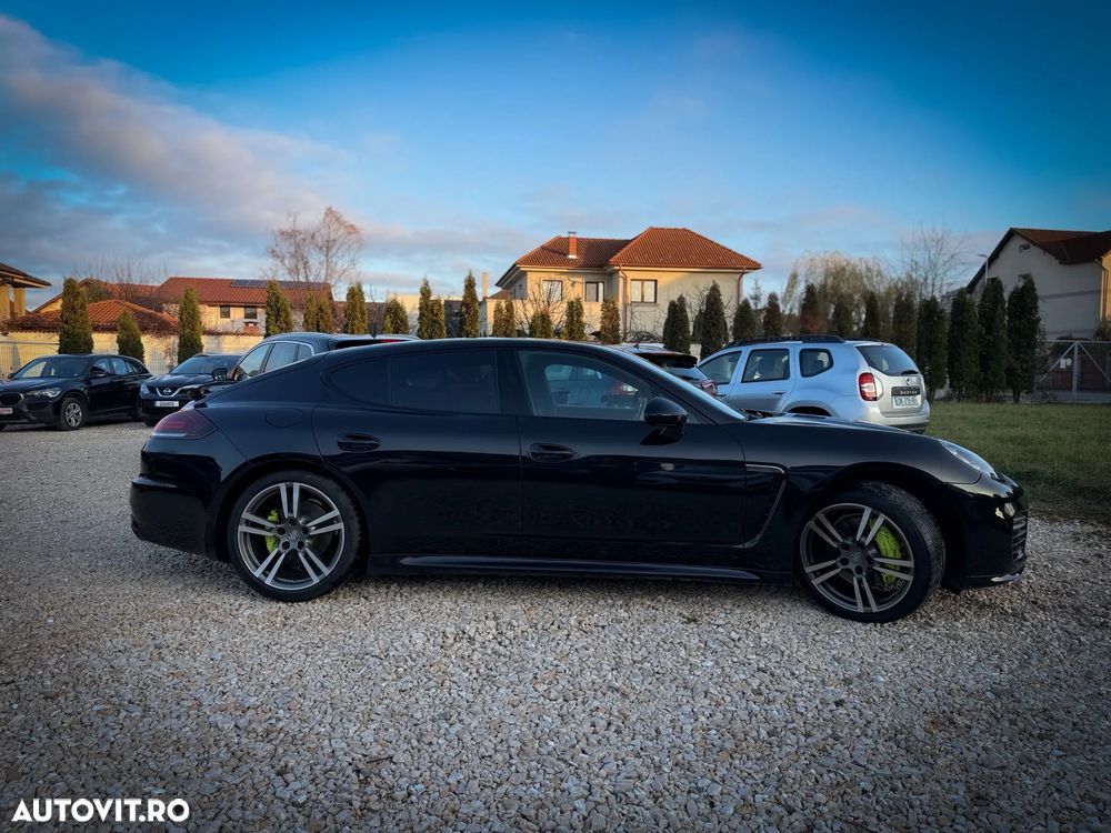 Porsche Panamera - 6