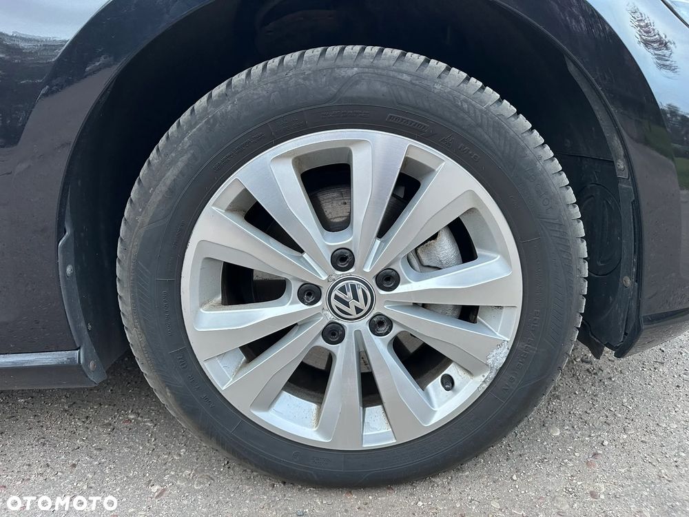 Volkswagen Golf 1.6 TDI BMT Comfortline - 18