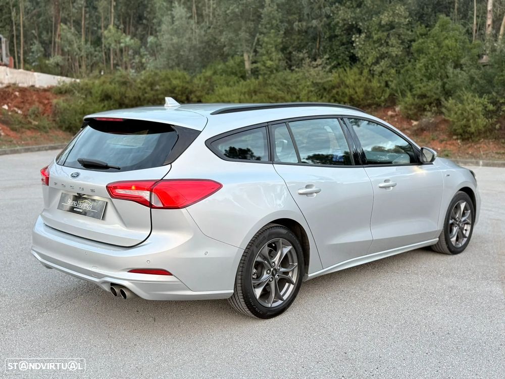 Ford Focus SW 1.5 TDCi EcoBlue ST-Line - 18