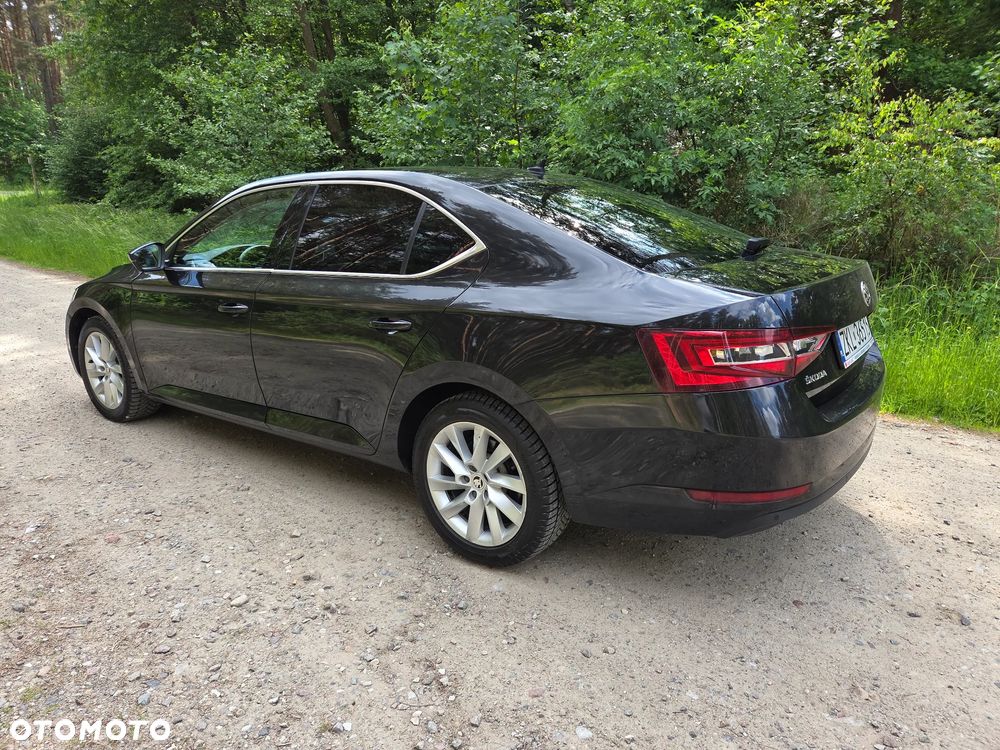 Skoda Superb 1.6 TDI DSG Style - 3