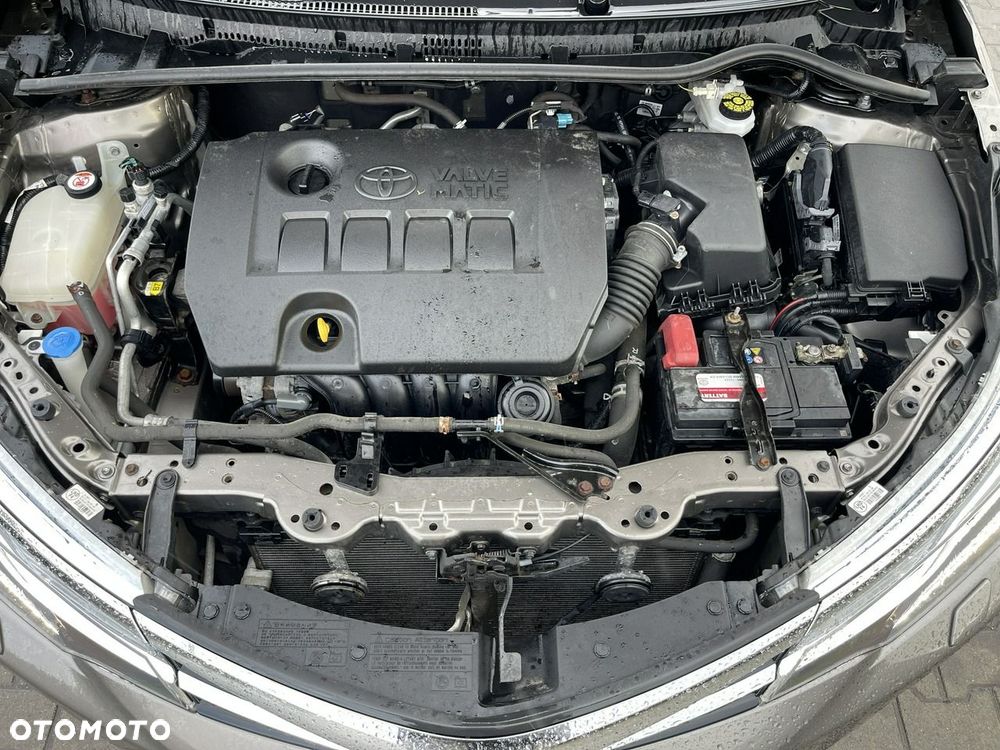 Toyota Corolla 1.6 Prestige MS EU6 - 18