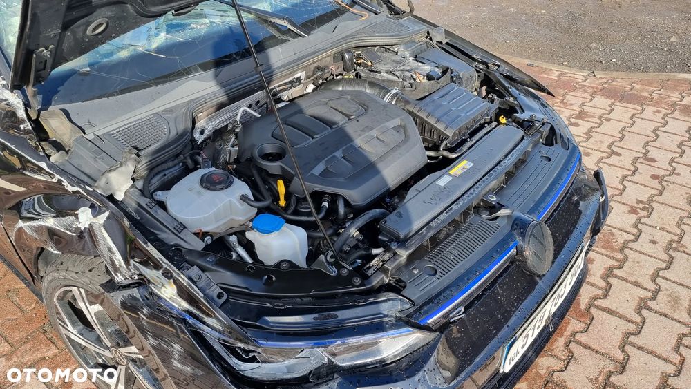 Volkswagen Golf VIII 2.0 TSI 4Motion R DSG - 26