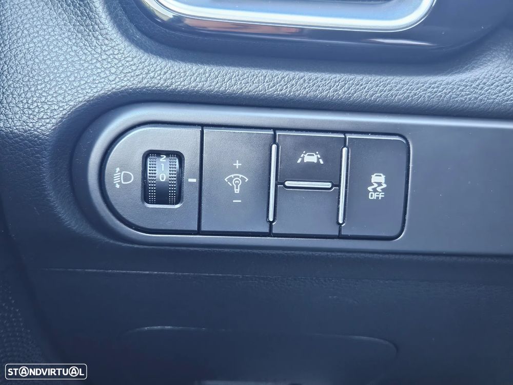 Kia Ceed 1.6 CRDi GT Line+SRF - 10