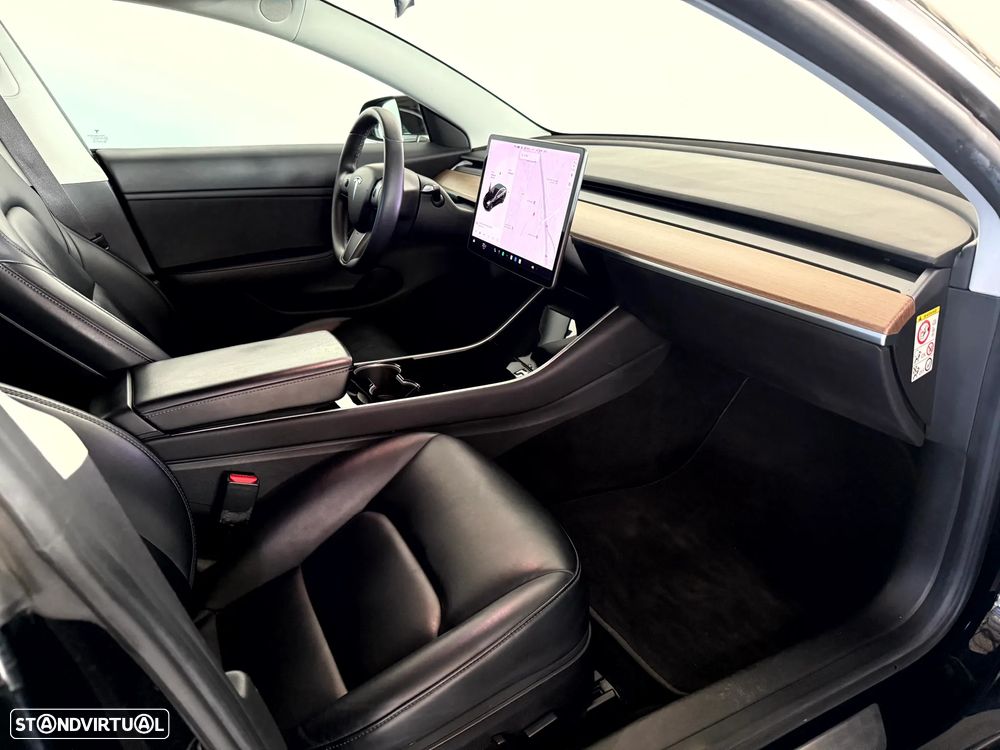 Tesla Model 3 Long-Range Dual Motor AWD - 12