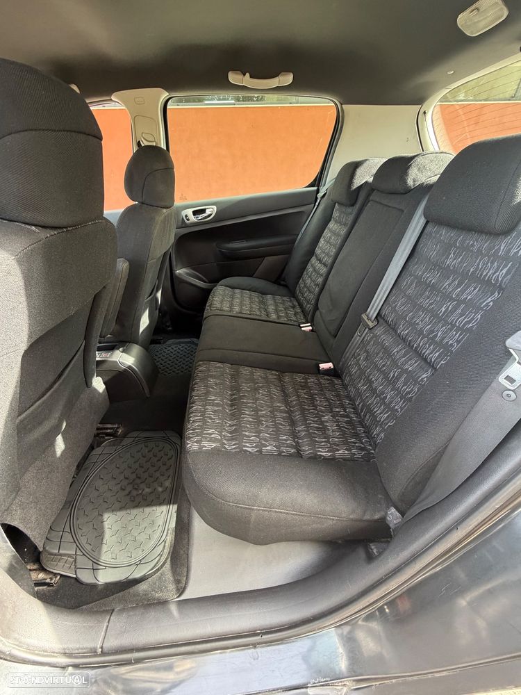 Peugeot 307 1.6 HDi Navtech - 14