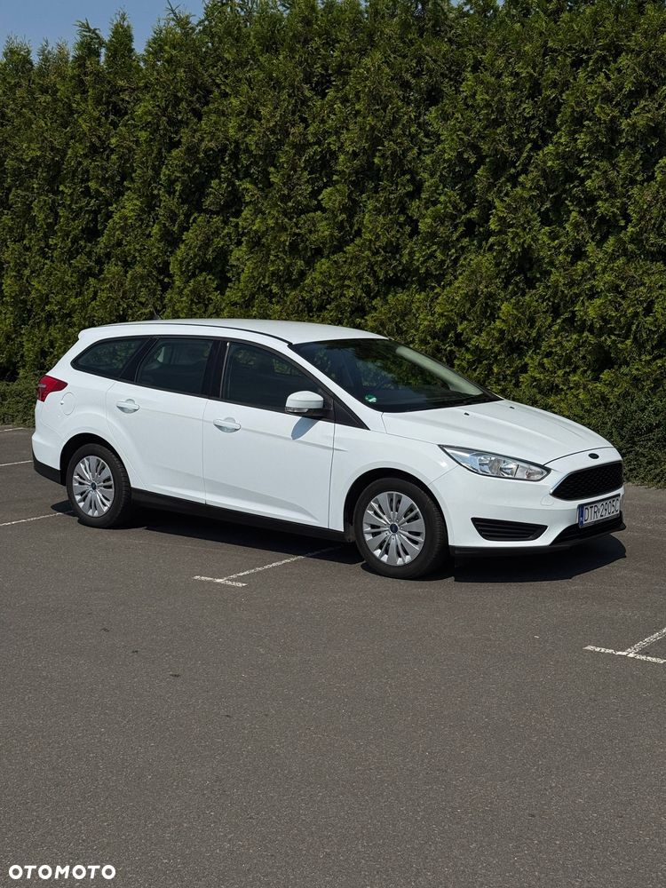 Ford Focus 1.0 EcoBoost Active - 4