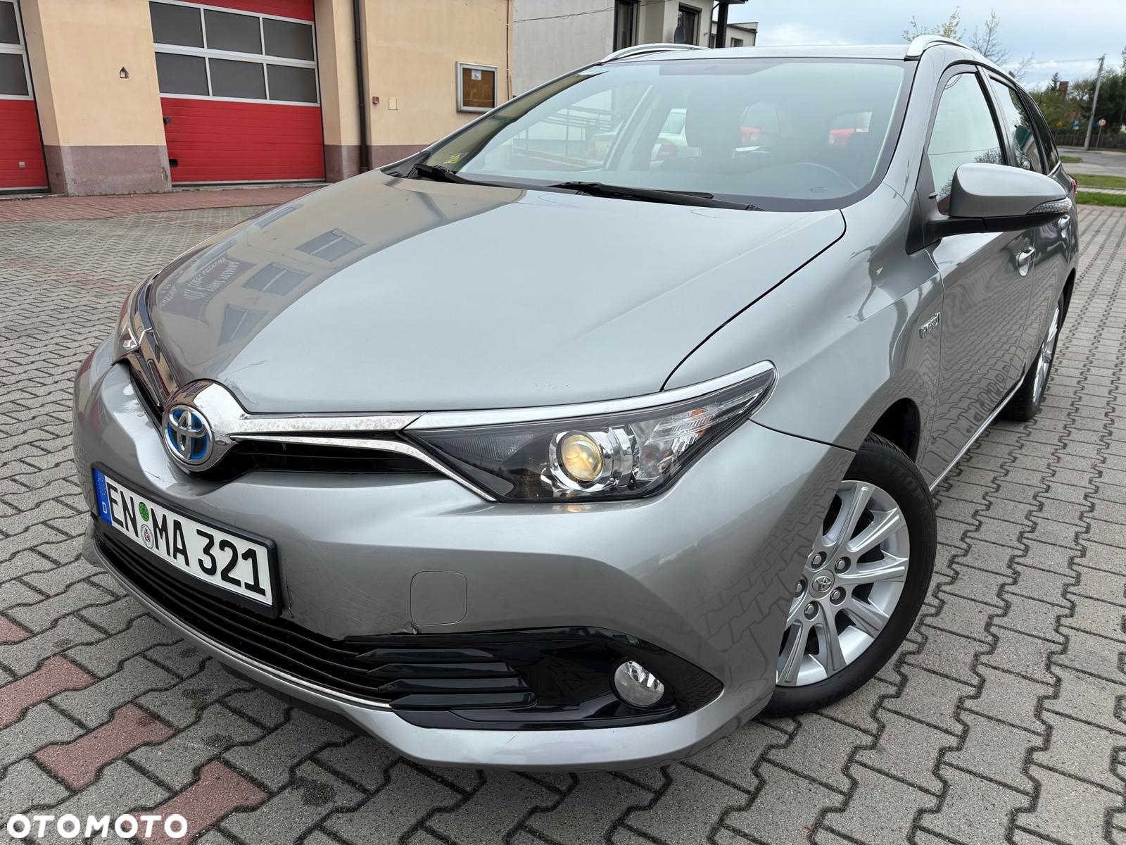 Toyota Auris 1.8 VVT-i Hybrid Automatik Comfort - 5